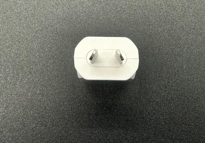 Genuine ZTE Travel USB-A Adapter STC-A51-1 Classic White In Good Condition 5532
