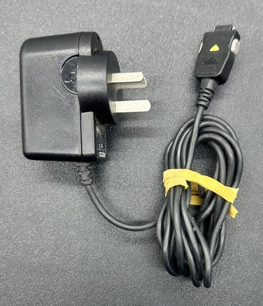 Genuine LG Travel Charger TA-22GS2 AU Plug In Good Condition 6610