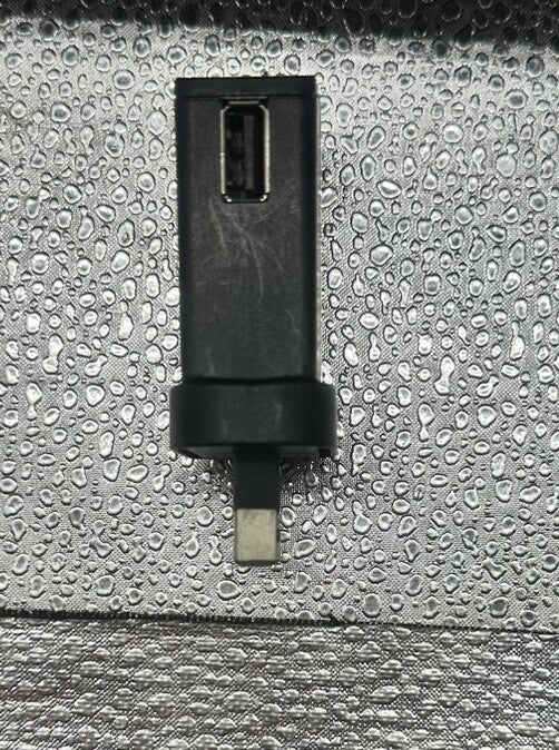 Genuine Sony EP800 Charger AU for Sony Xperia Mobiles In Good Condition 6611