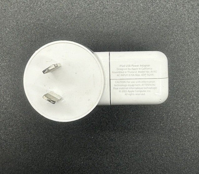 Genuine Apple iPod/iPhone 5V Australian USB Power Adapter Charger (A1102) 6244