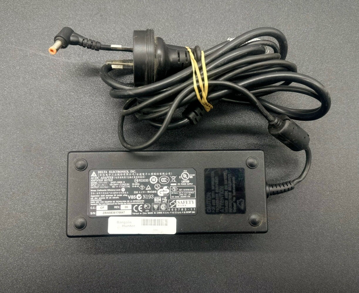 Delta SADP-135EB B 135W 19V 7.11A AC Adapter For Acer laptop Good Condition 3285
