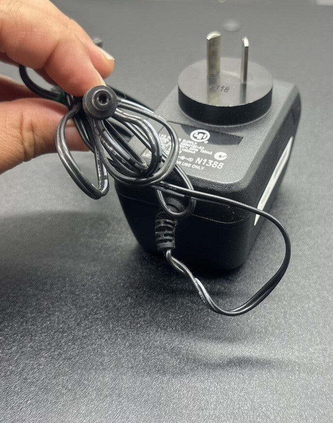 L.T.E Power Supply Adapter Model 48060100-A3 - 6v 1000mA -In Good Condition