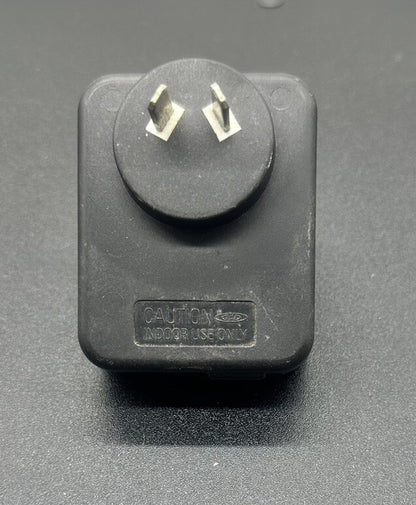 TuMi AC ADAPTOR Model APS542216 OUTPUT 24v 688mA In Good Condition 4912