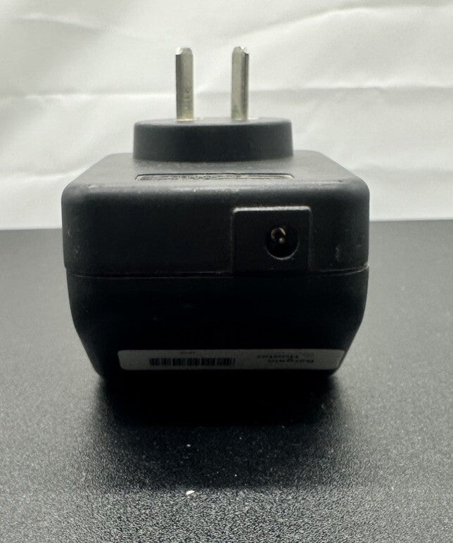 TuMi AC ADAPTOR Model APS542216 OUTPUT 24v 688mA In Good Condition 4912