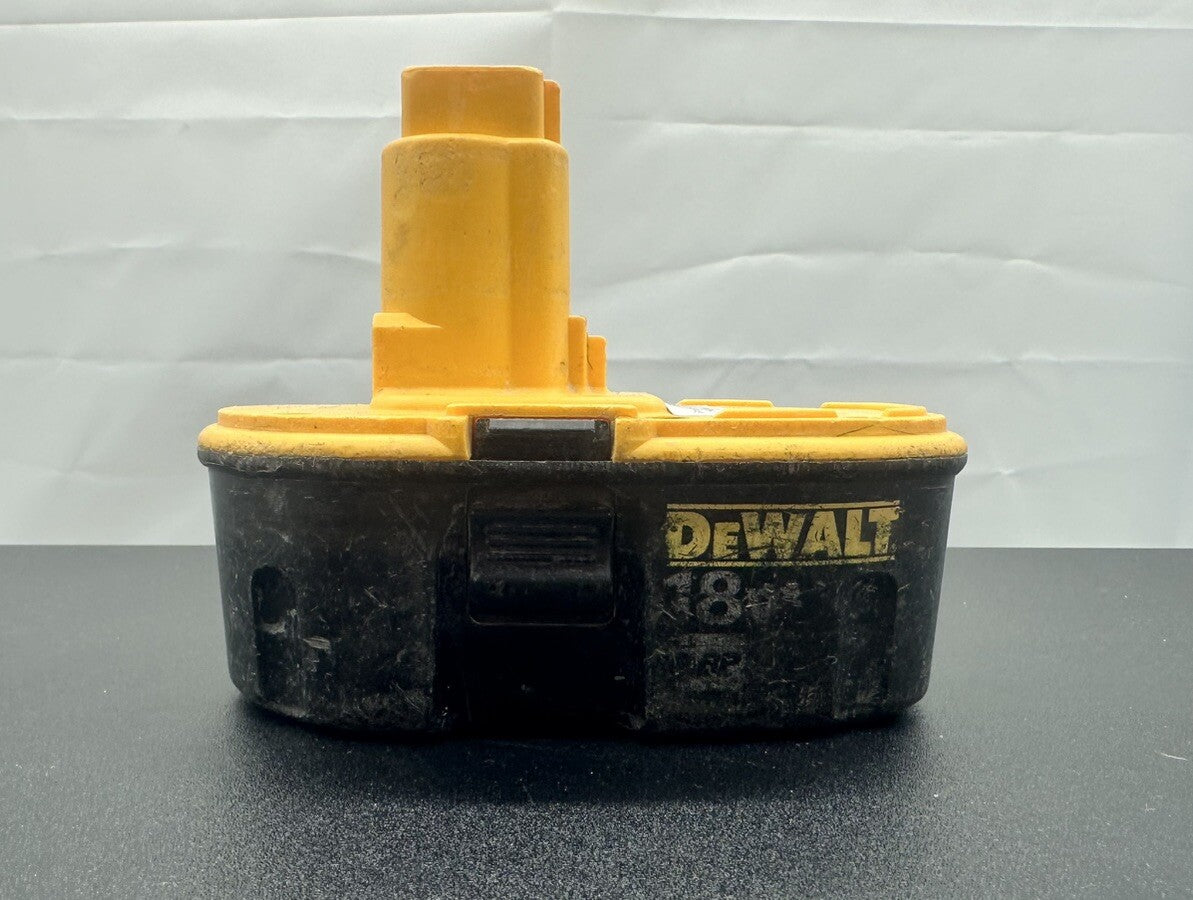 Dewalt 18V Nickel-Cadmium (NiCd) Battery DC9096 PARTS ONLY 6542