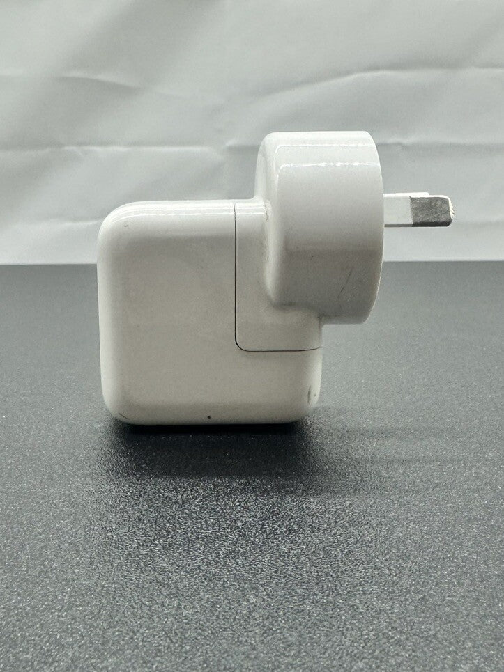 Genuine Apple iPod/iPhone 5V Australian USB Power Adapter Charger (A1205) 6229