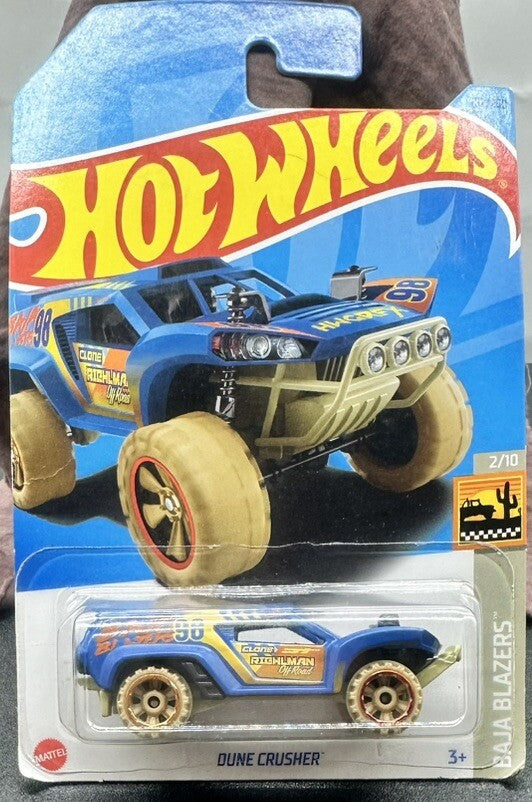 Hot Wheels - Dune Crusher - Baja Blazers - Clone Riehlman Offroad 2023 NEW 7986