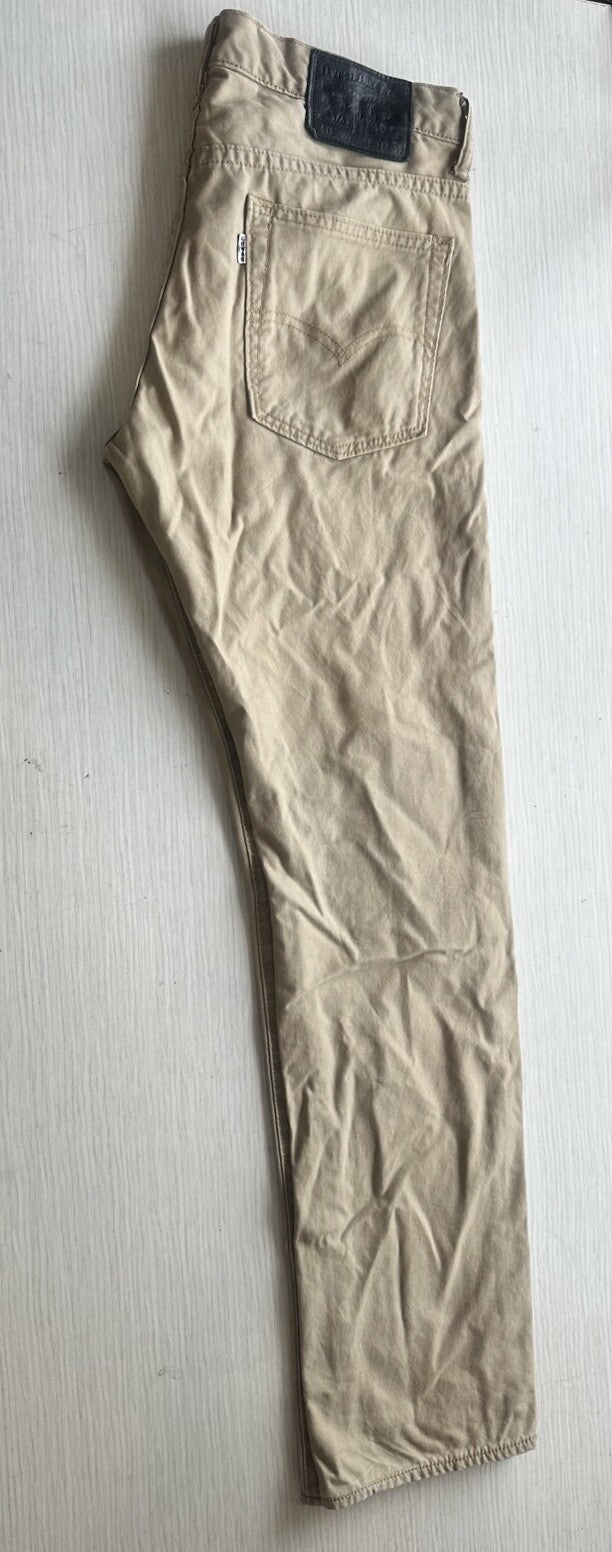 Levis Mens Tan Chino Size W78cm x L94cm In Good Condition 2986