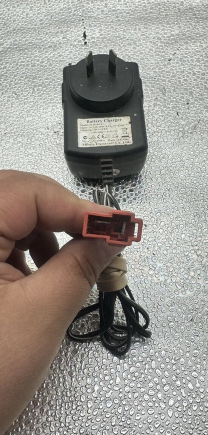 Shenle Electronic Battery Charger 7v 0.8A In Good Condition 8364