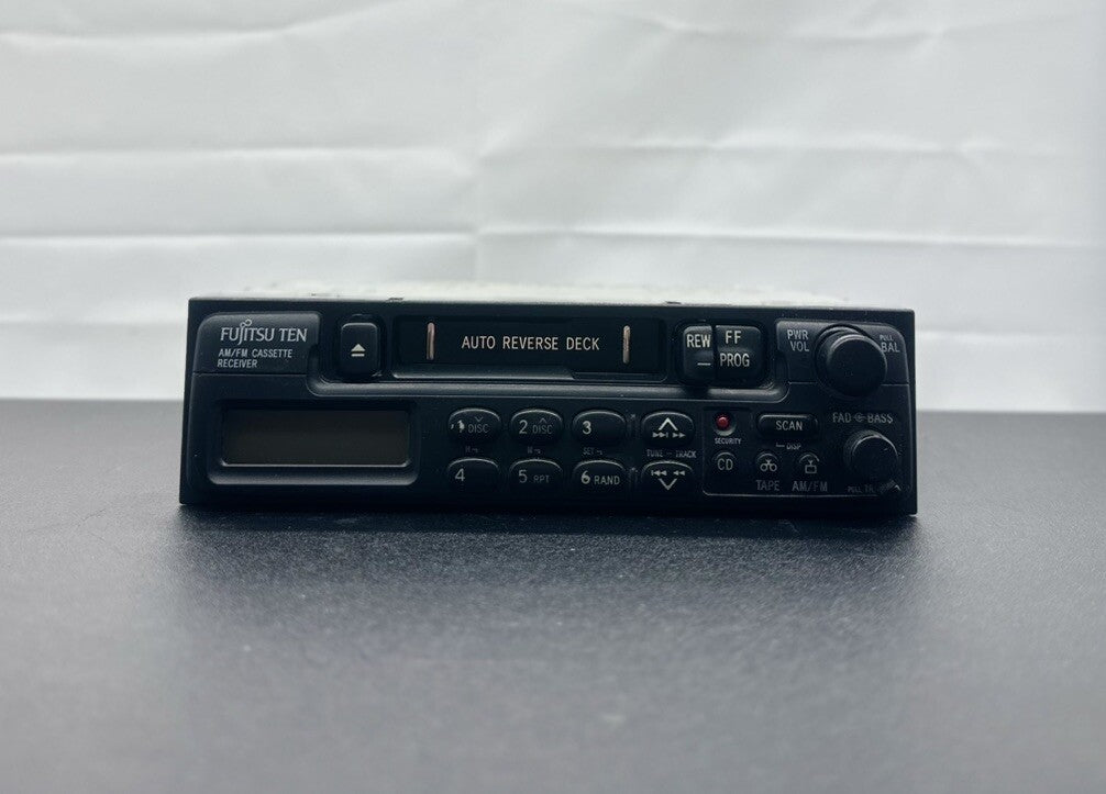 Stereo/head Unit For 1997-2005 Toyota Hilux, P/N 08600-00913 Radio Cassette 8246