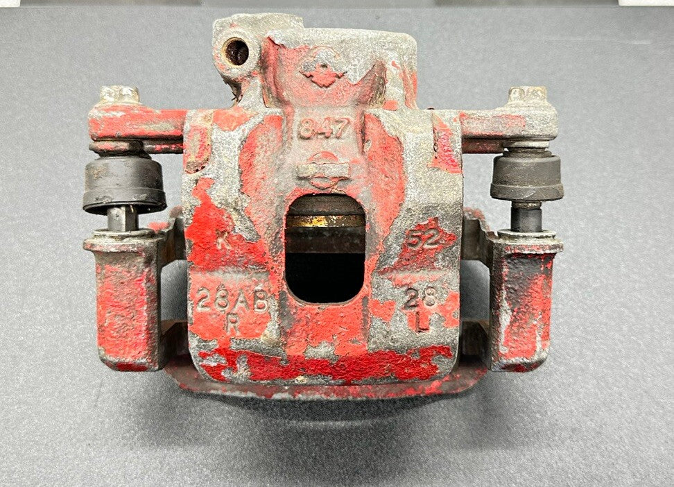 87-89 Nissan 300ZX Right Front Brake Caliper Z31 SUIT REBUILD SOLD UNTESTED 8211