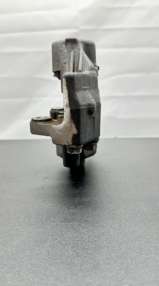 Nissan Skyline R33 Rear Brake Caliper SUIT REBUILD SOLD AS UNTESTED 8204