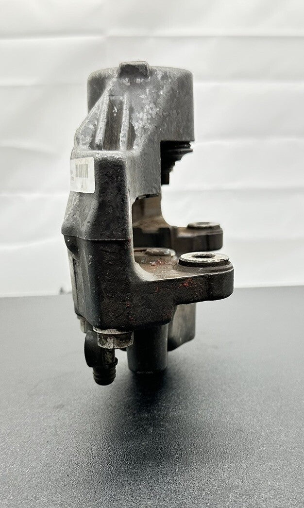 Nissan Skyline R33 Rear Brake Caliper SUIT REBUILD SOLD AS UNTESTED 8204
