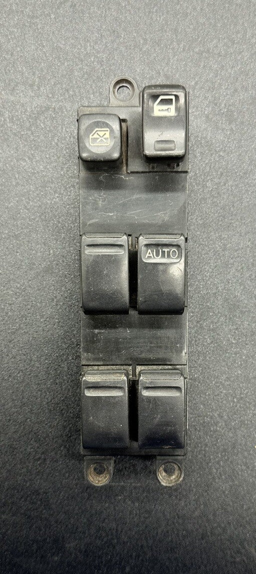Nissan Skyline R34 4 Door Power Window Switch RHS UNTESTED 8212