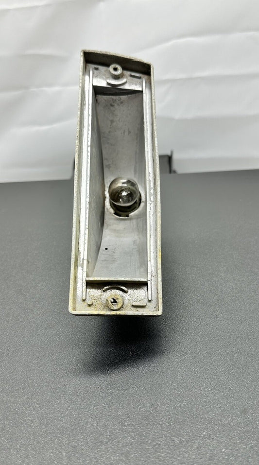 NISSAN SKYLINE R31 RH INDICATOR TURN SIGNAL LAMP MISSING LENS 8220