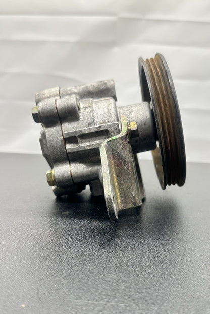 Nissan Silvia S14 S15 SR20DET Power Steering Pump W/ Bracket Missing An Inlet