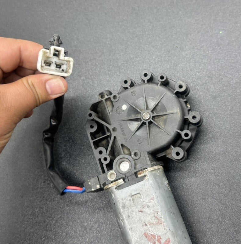 Holden Commodore VT VX VY VZ HSV Electric Window Motor 8292