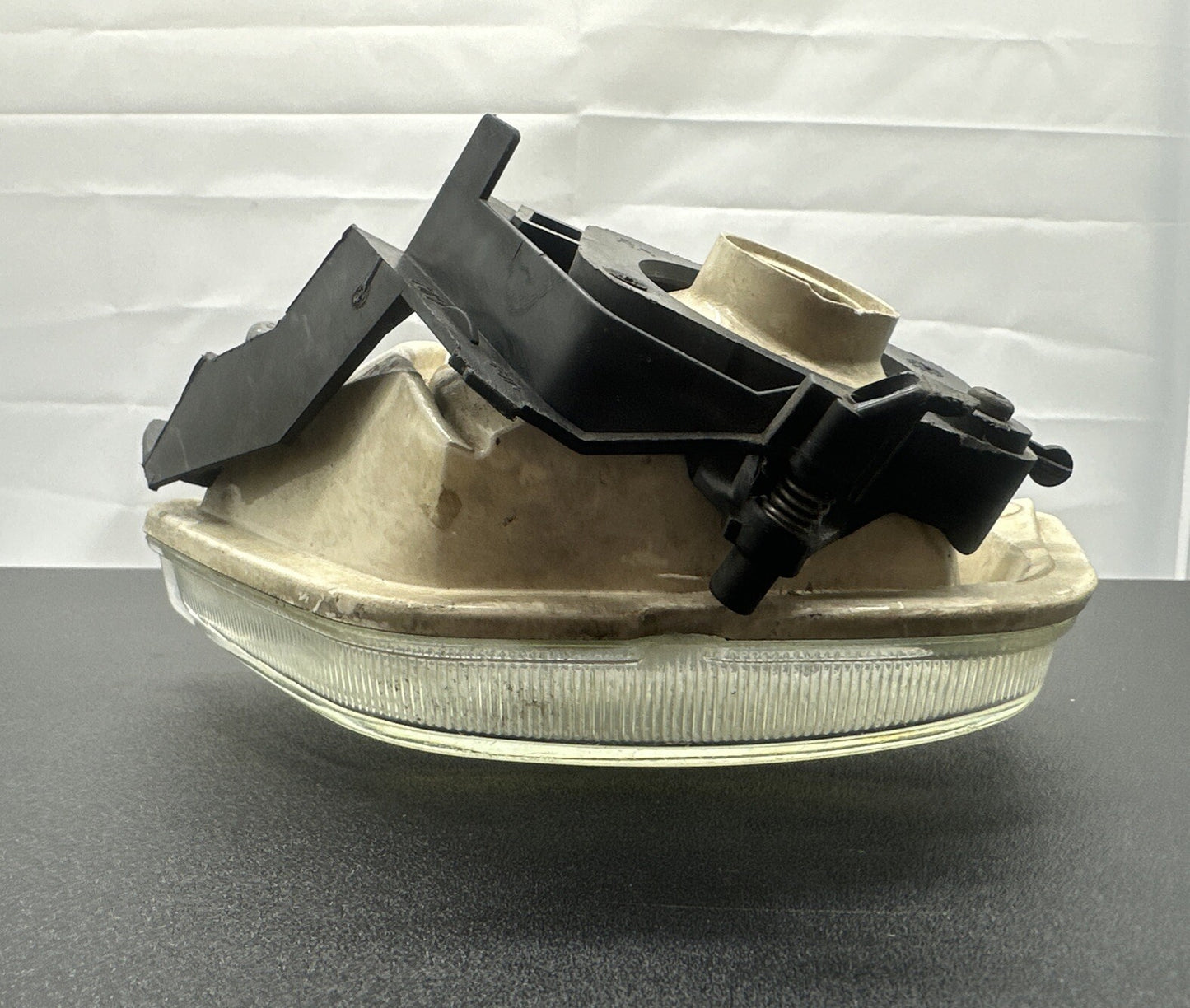 Mk1 Ford Focus Right Side Front Fog Light Drivers NO Globe OR Wiring 8217