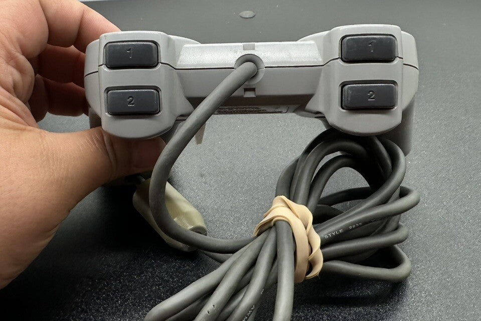 Genuine Sony Playstation 1 / PS1 Controller Yellowing In OK Condition 2062
