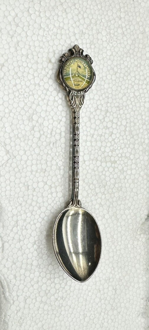Souvenir Spoon Parliament House Canberra Australia , silver plated In Good Cond