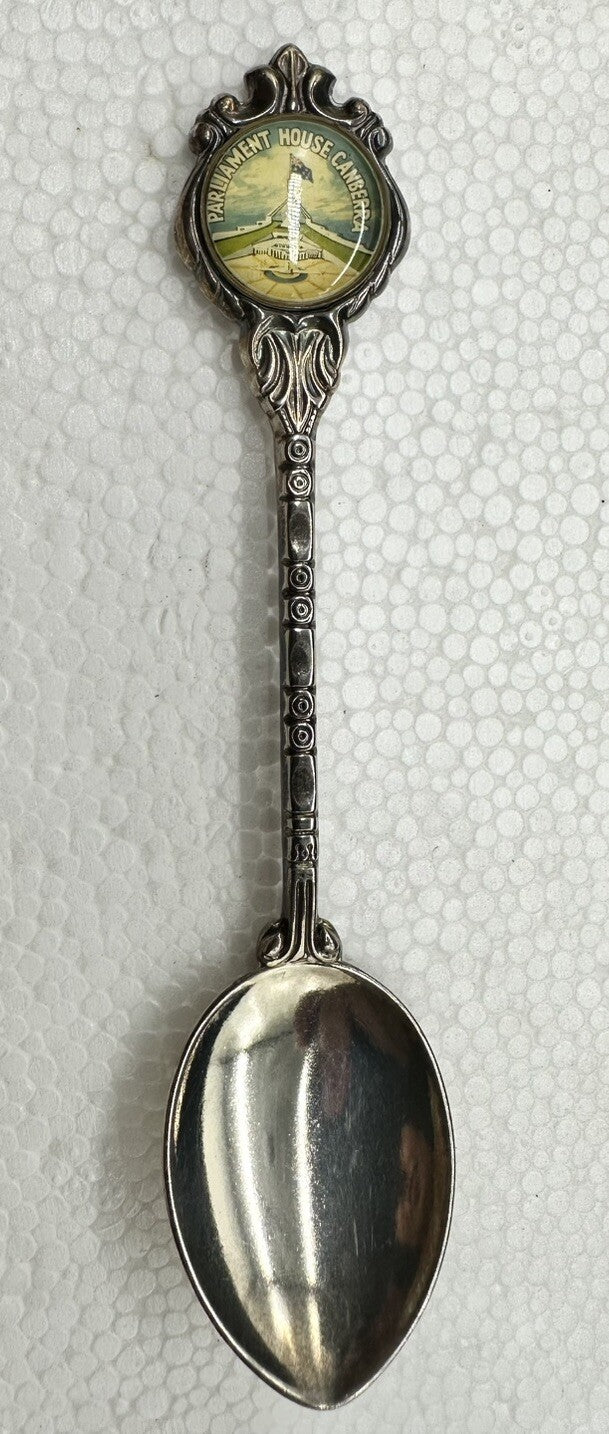 Souvenir Spoon Parliament House Canberra Australia , silver plated In Good Cond