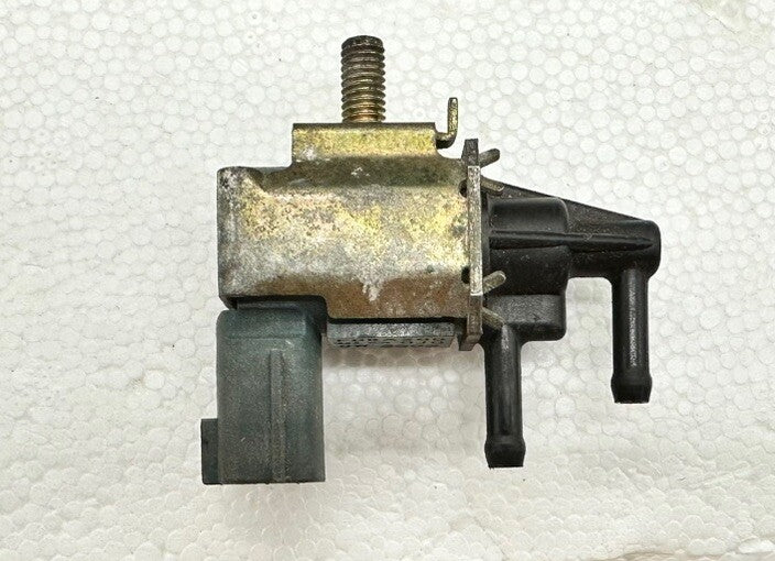 Vacuum Solenoid Control Valve 14930-AA00A FDBA200 for Nissan UNTESTED 8277