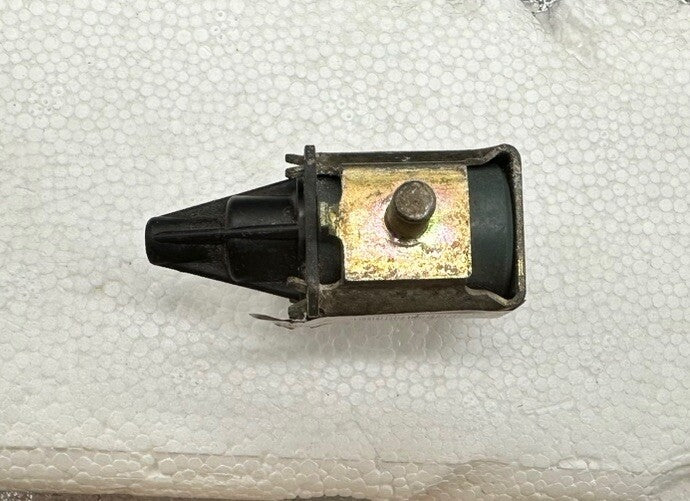 Vacuum Solenoid Control Valve 14930-AA00A FDBA200 for Nissan UNTESTED 8277