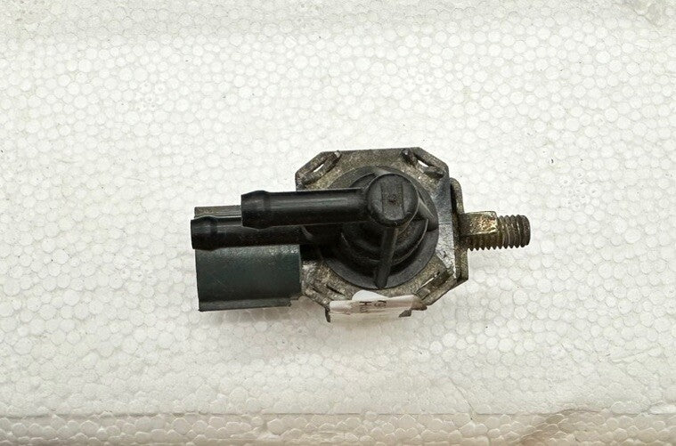 Vacuum Solenoid Control Valve 14930-AA00A FDBA200 for Nissan UNTESTED 8277