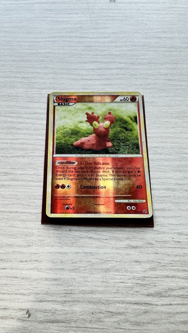 Slugma Pokemon Reverse Holo Fire Card Year 2010 (5243)