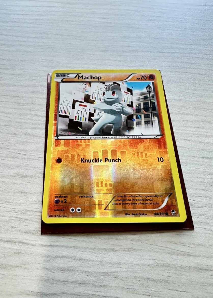 Machop Pokemon Reverse Holo Fighting Card Year 2014 (6385)