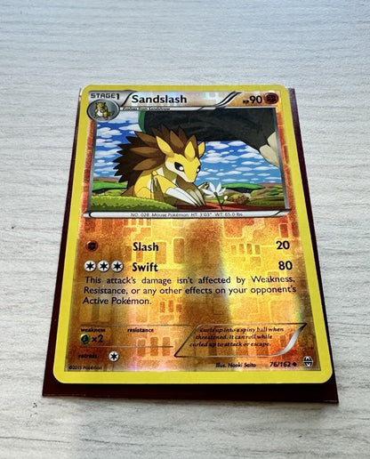 Sandslash Pokemon Reverse Holo Fighting Card Year 2015 (6385)
