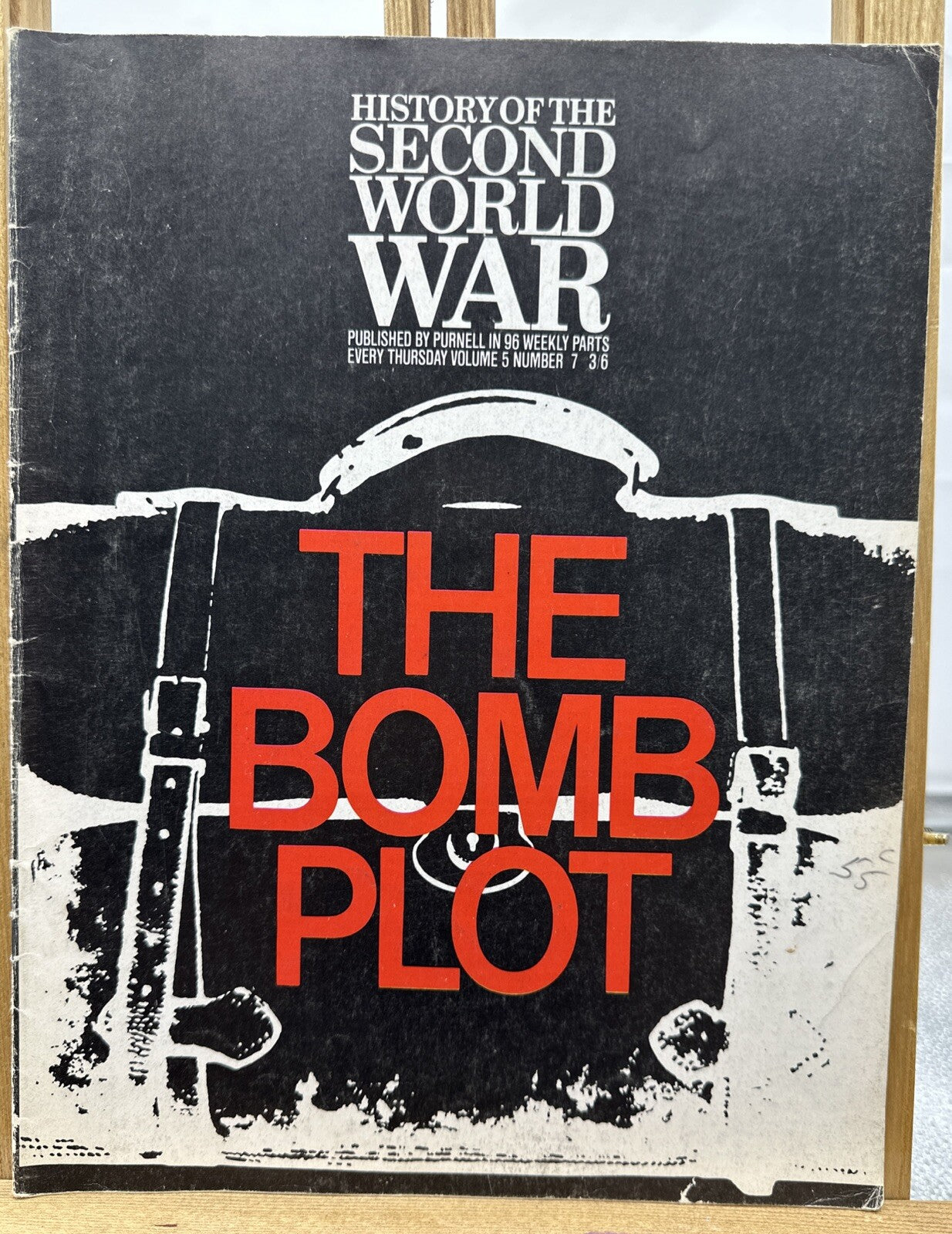 History Of The Second World War II VOL. 5 NO. 7 Magazine In Good Condition