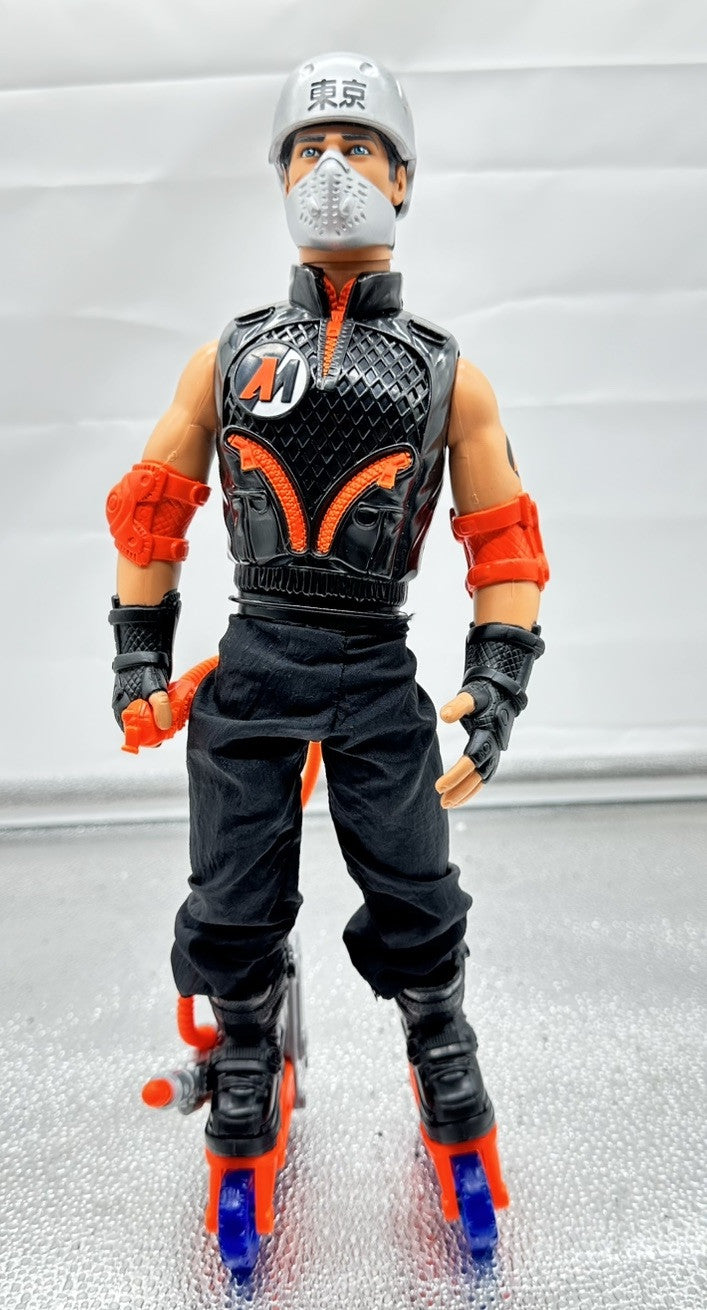 VINTAGE 2000 Action Man STREET ROLLER Blade In Line Skater Action Figure 8514