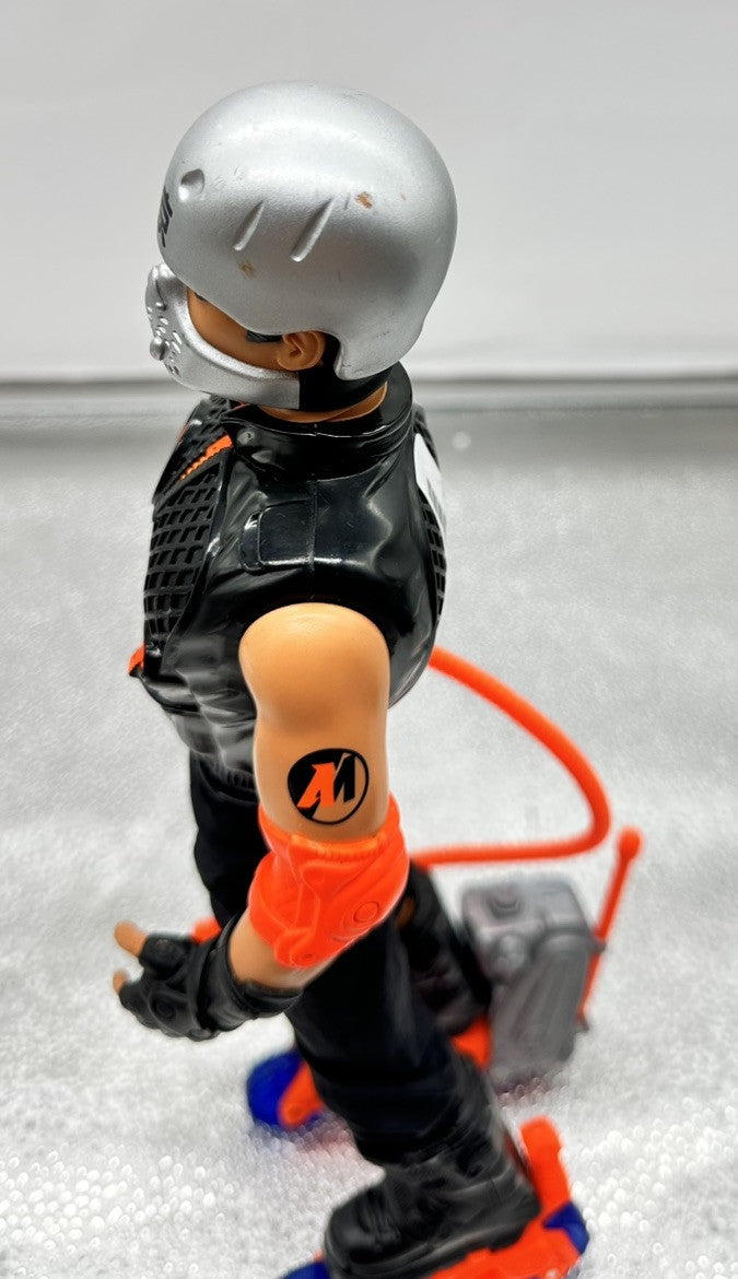 VINTAGE 2000 Action Man STREET ROLLER Blade In Line Skater Action Figure 8514