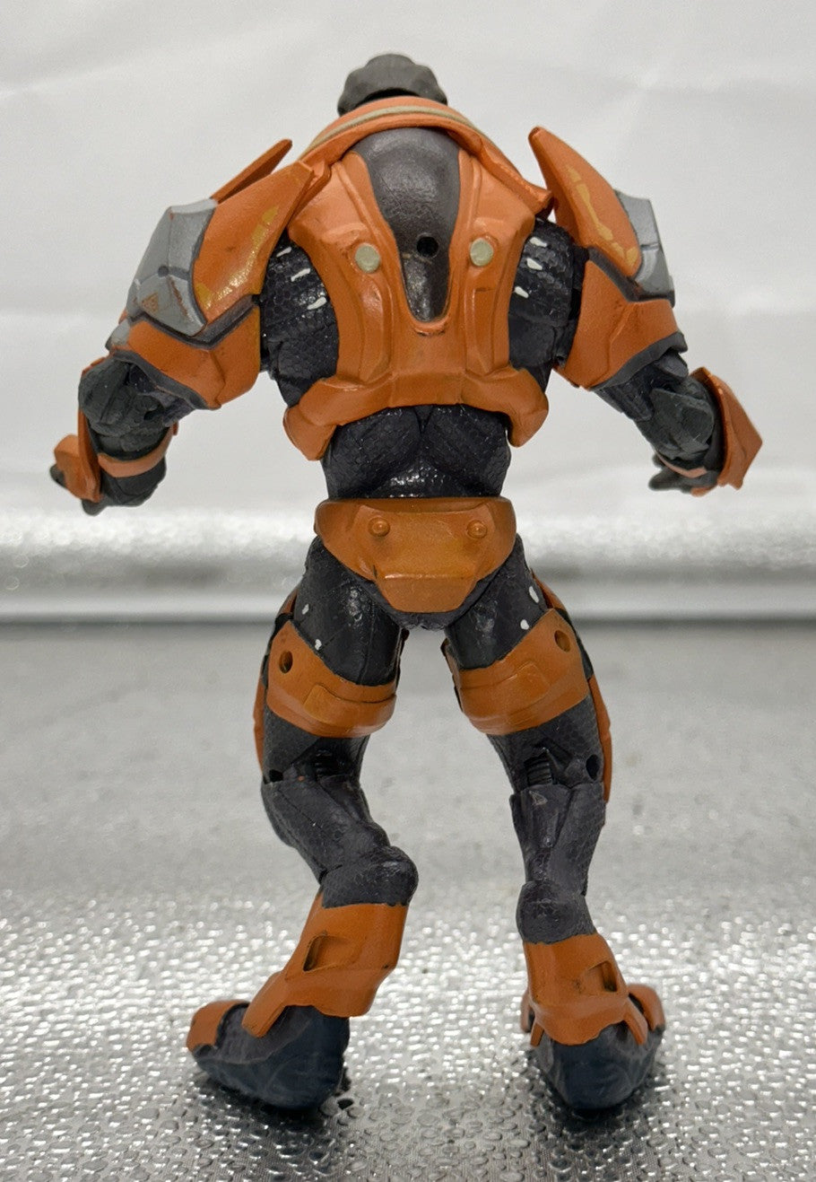 2010 Microsoft Halo Reach Orange Elite Officer Action Figure Toy In GC 8481
