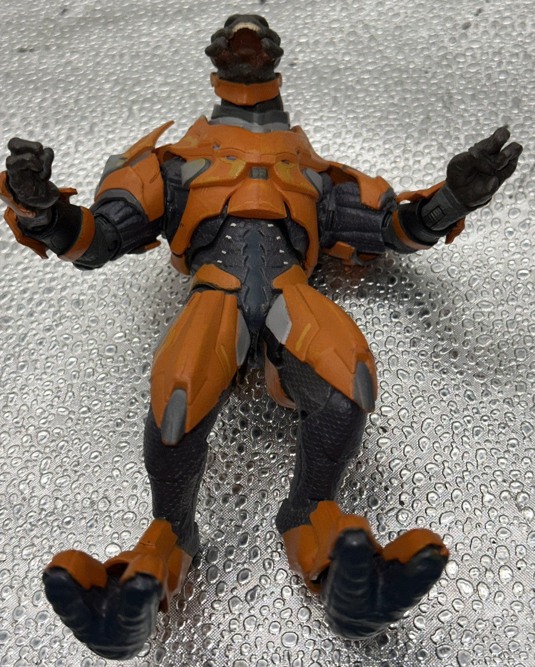 2010 Microsoft Halo Reach Orange Elite Officer Action Figure Toy In GC 8481