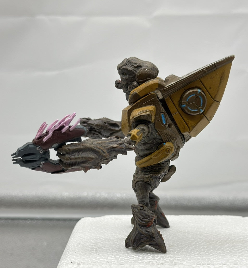 Halo Reach Series 4 Covenant Grunt Major Action Figure 2011 McFarlane Orange