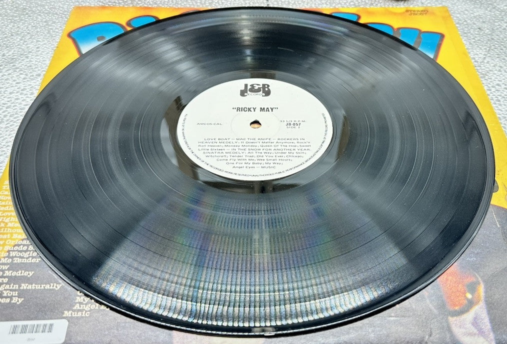 Ricky May Entertainer Of The Year 35 Smashing Hits Vinyl Record - In  GC 7397