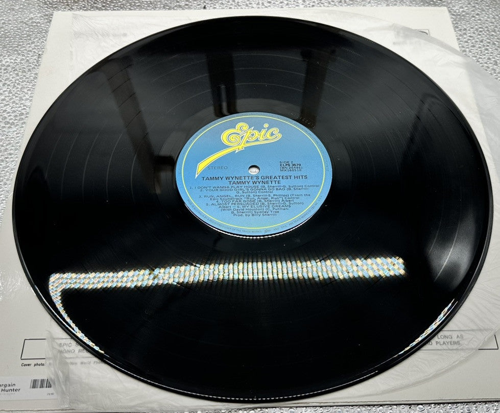 Tammy's Greatest Hits By Tammy Wynette Record In  Good Condition 7416