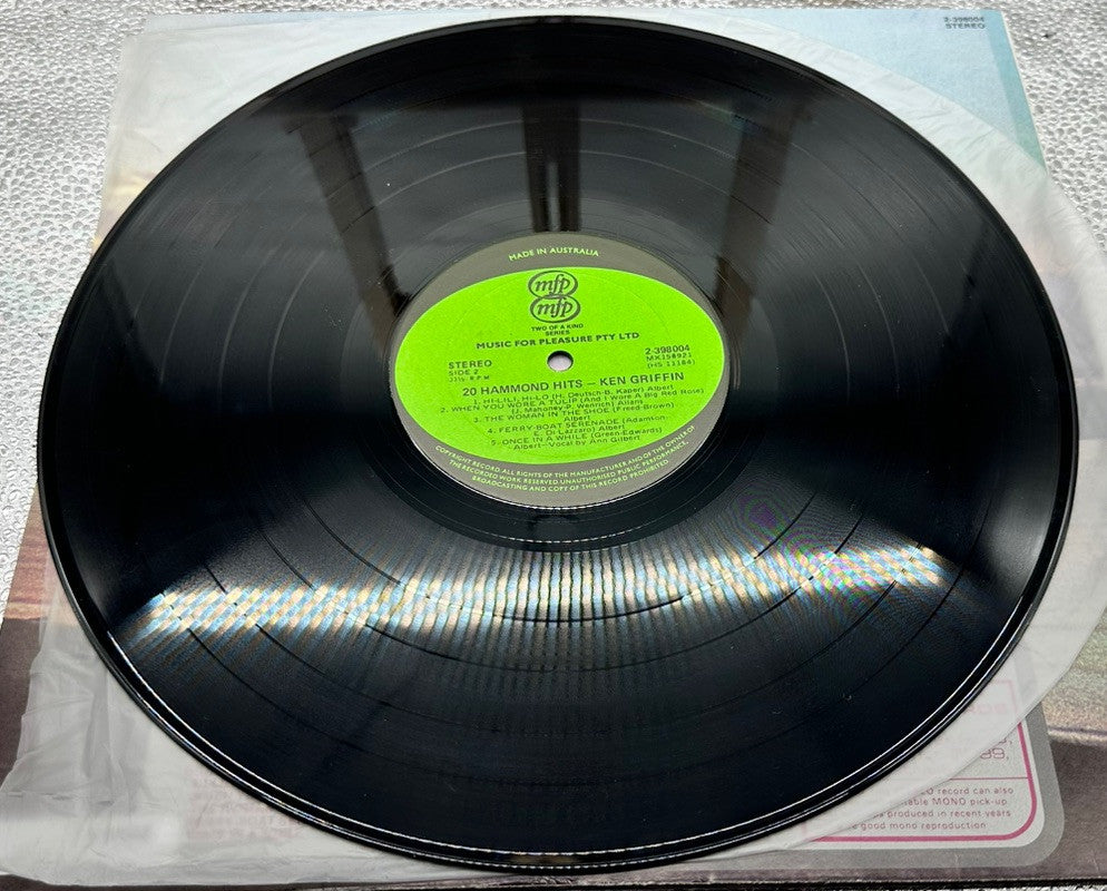 20 Hammond Hits - Ken Griffin Record In  Good Condition 7429