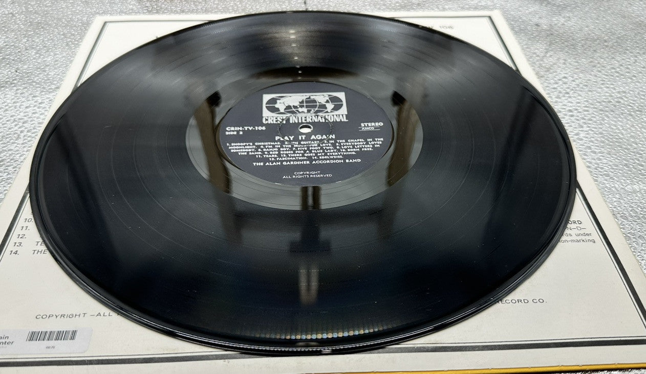 Play It Again : Alan Gardiner Accordion Band Record In Good Condition 6876
