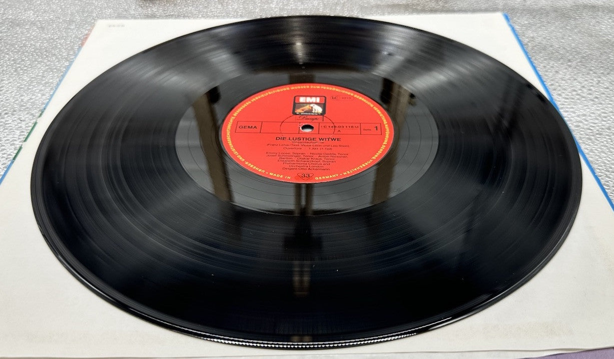 Die Lustige Witwe - Gesamtaufnahme Record In Good Condition 6998