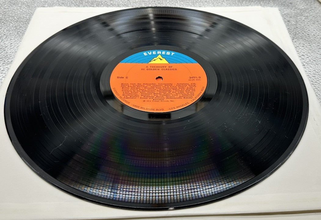 A Treasury Of 3 Golden Classics Record In Good Condition 7290