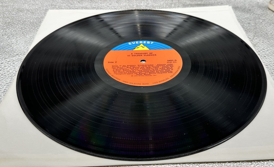 A Treasury Of 3 Golden Classics Record In Good Condition 7290