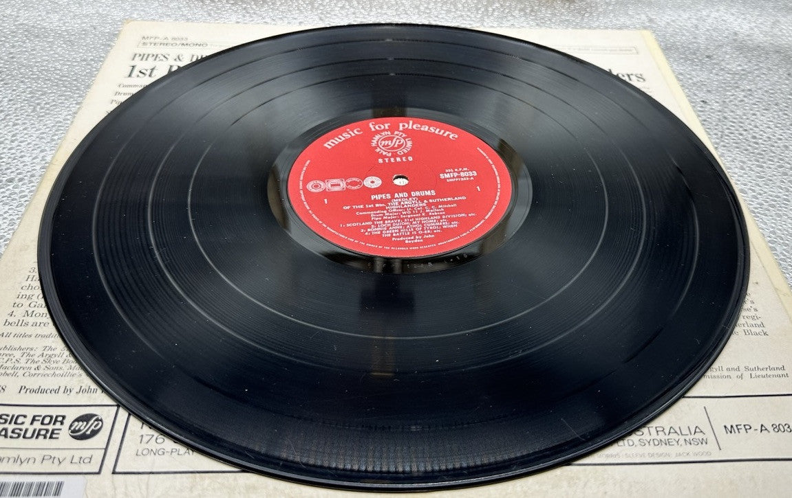 1st Bn Argyll & Sutherland Highlanders - Pipes & Drums Record In GC 7316