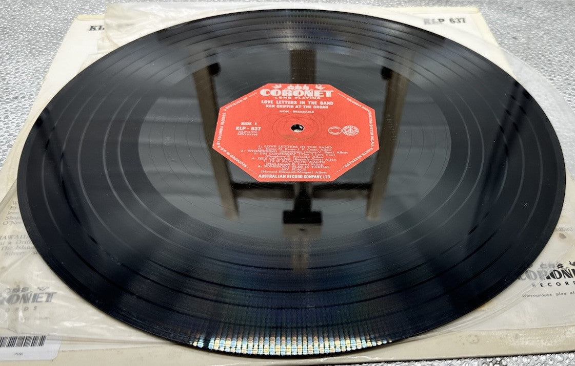 Love Letters In The Sand : Ken Griffin At The Organ Record In Good Condition7360