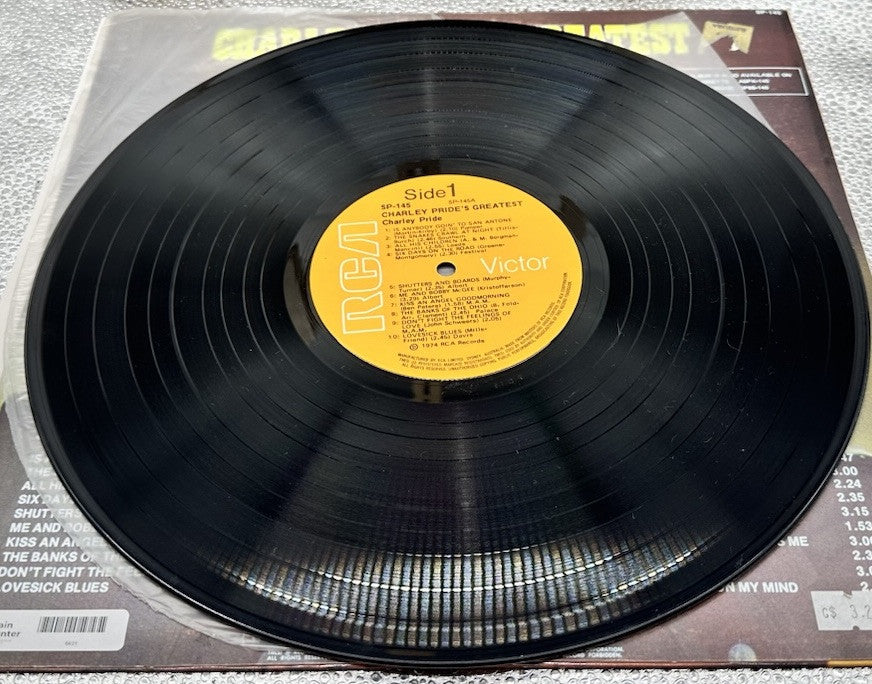 Charley Prides Greatest - 20 Country Favourites Record In Good Condition 6421