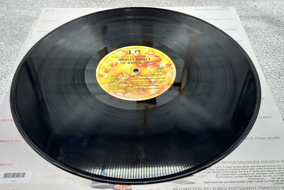 Shirley Bassey - The Magic Is You Record In Good Condition 6793