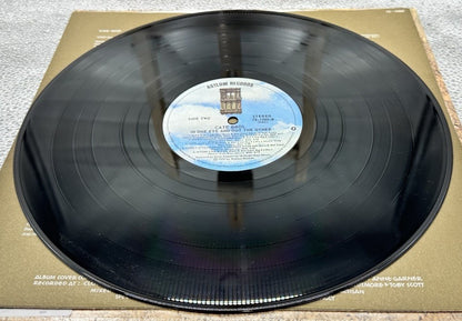 Cate Bros. - In One Eye And Out The Other Record In Good Condition 6802