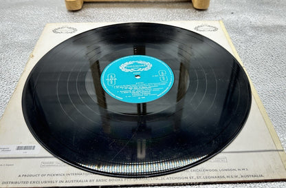 Pierre Simone Et Son International Cafe Orchestre – Bistro! Record In GC 6766